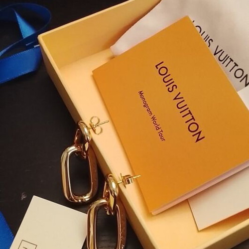 Louis Vuitton Smooth Epi Earrings gold tone, new