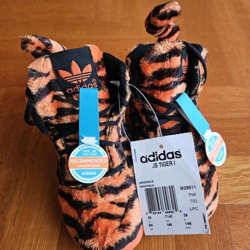 adidas gazelle silver green womens Sz 12) Adidas Jeremy Scott “Tiger” – ORR