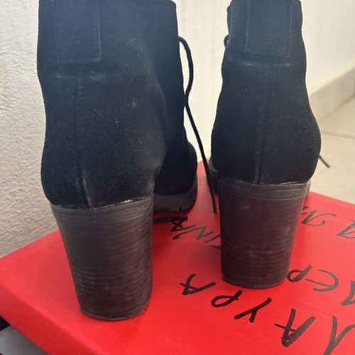 Suede black ankle boots used, size 39