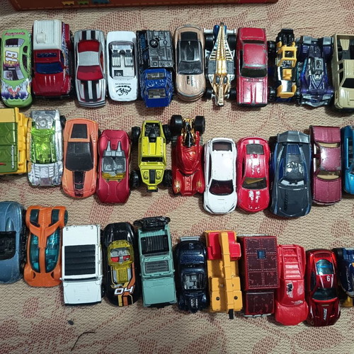 Toy cars used, pack of 30+ pieces