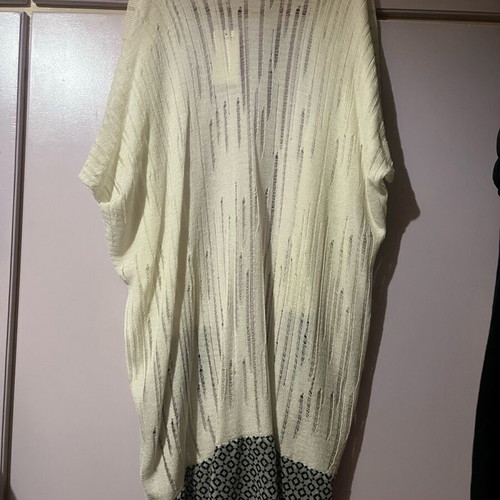 Mat cardigan new white with patterned hem