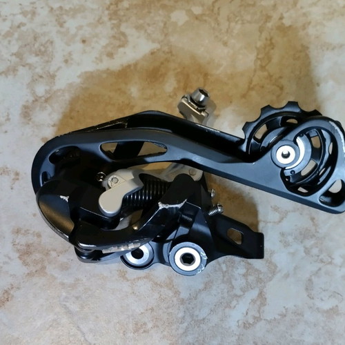 Mountain bike bicycle mechanism like new