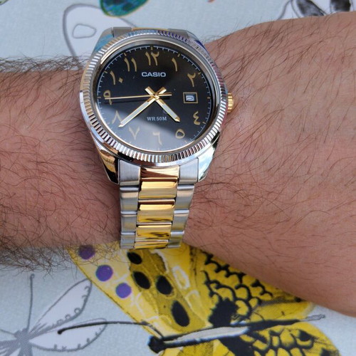 Casio Arabic Dial Watch new with box, silver