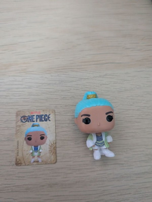 Φιγούρα Kinder Joy One Piece Vivi με κάρτα και κορδόνι