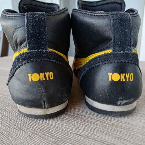 Puma Onitsuka Tiger Mexico Mid sneakers used, black yellow size 42.5