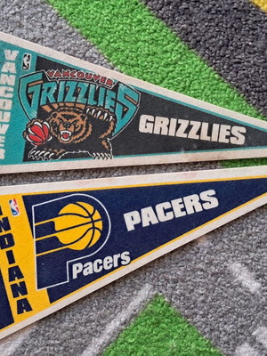 Kellogg's Wincraft Pacers and Grizzlies pennants used, authentic