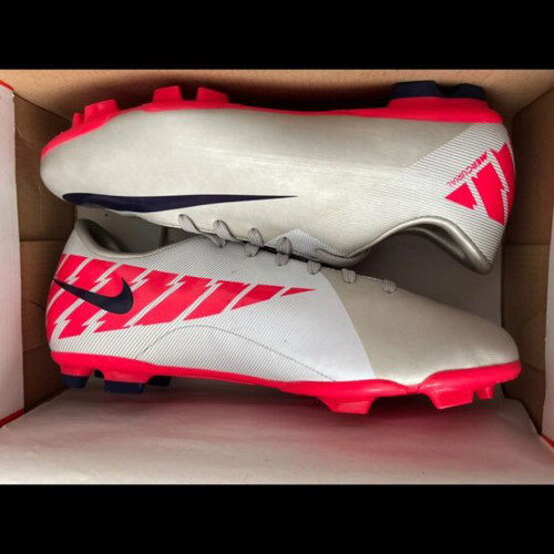 Nike Mercurial Victory men's football shoes, new, size 39, multicolor
