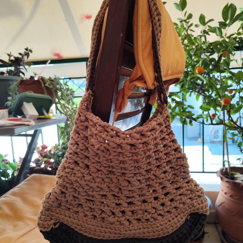 Crochet shoulder bag like new, beige and brown