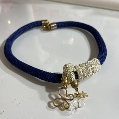 Handmade blue necklace like new