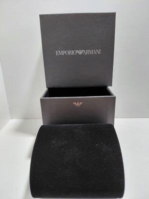Κουτί για ρολόι Emporio Armani, γκρι, 9×9×8,5 εκ.