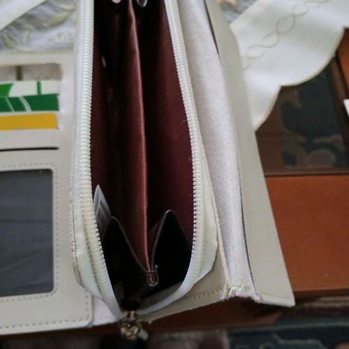 Large women's wallet like new, beige