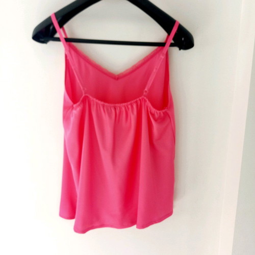 Lingerie fuchsia new top with adjustable straps