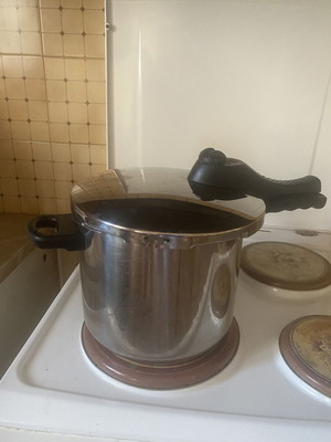 Χύτρα ταχύτητας σαν καινούργια