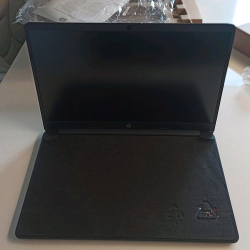 HP Laptop 256GB SSD 8GB RAM 15.6" FHD Windows 11 like new