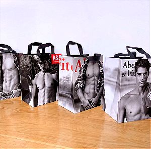 ABERCROMBIE & FITCH 4 Συλλεκτικές Χάρτινες Τσάντες Καμπάνιας 2010 - 4 Vintage Collectible Thick Paper Gift Bags with Cloth Handles, Campaign Collection 2010 by Bruce Weber