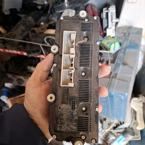 Golf 5 heater switches used