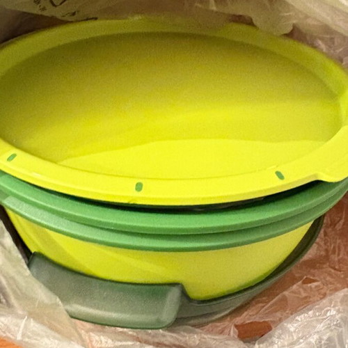 Tupperware steam cooker new for microwave oven