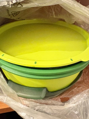 Tupperware steam cooker new for microwave oven
