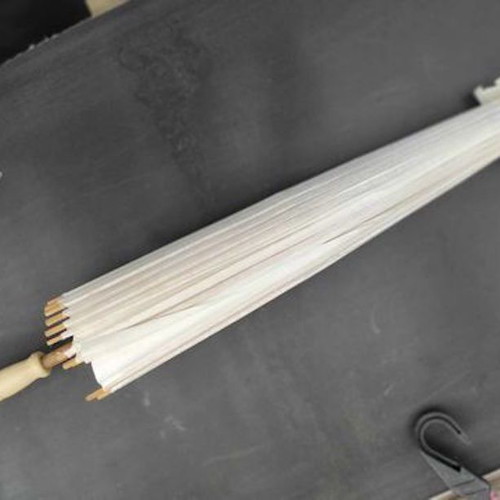 Paper umbrella made of bamboo Chinese style like new
