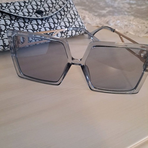 Dior women's glasses like new, transparent with case
