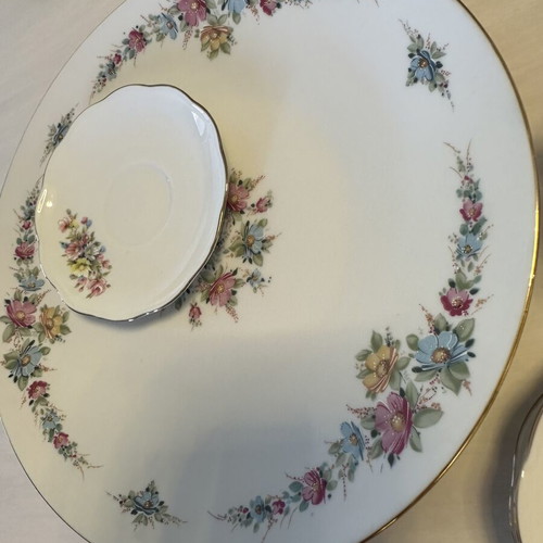 Hutschenreuther porcelain set with 6 coffee cups and serving platter new