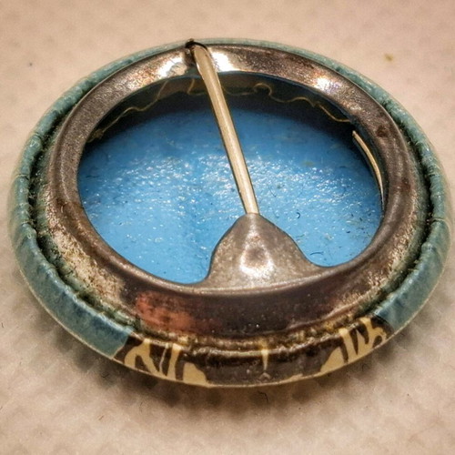 Religious pin like new