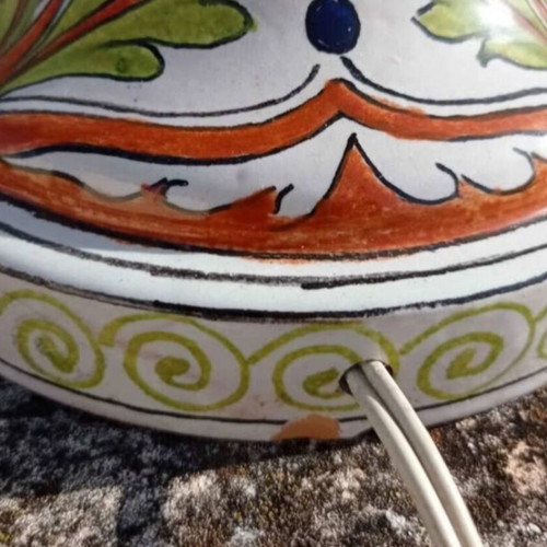 Ceramic table lamp used, large Italian with Ottoman motifs
