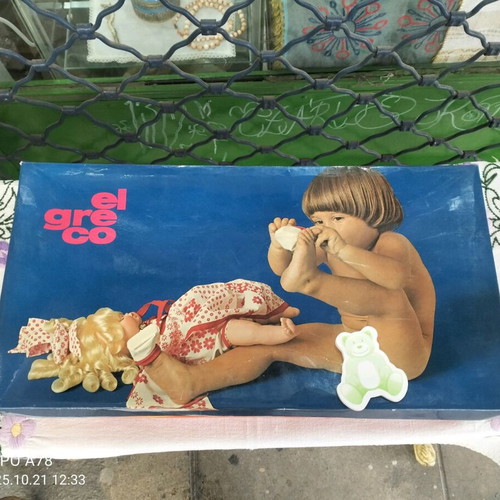 Elgreco box with doll like new