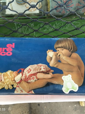 Elgreco box with doll like new
