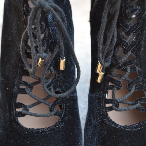 Zara velvet feel boots used, victorian goth style, size 37