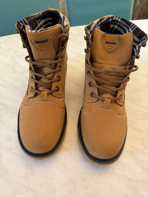 Kappa boots new, beige, size 46