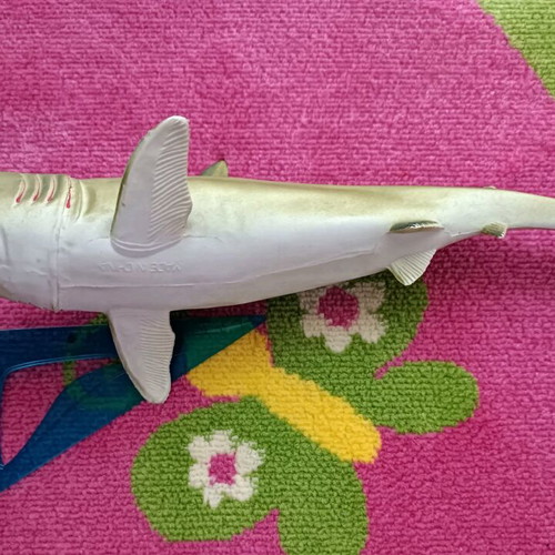 Plastic shark like new with horn sound, about 42 cm long