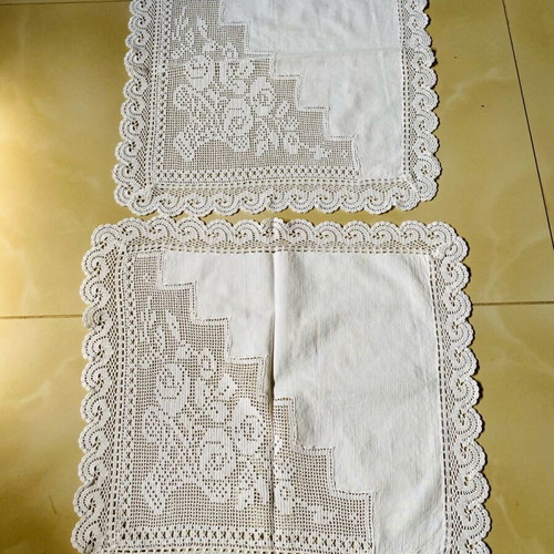 Handmade tablecloths like new, set of 2 pieces