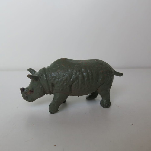 AAA Juvenile Rhino figure like new