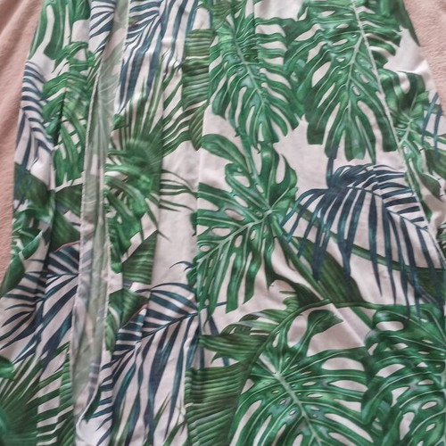 Long pareo skirt like new, tropical print, size M 38 10, white and green