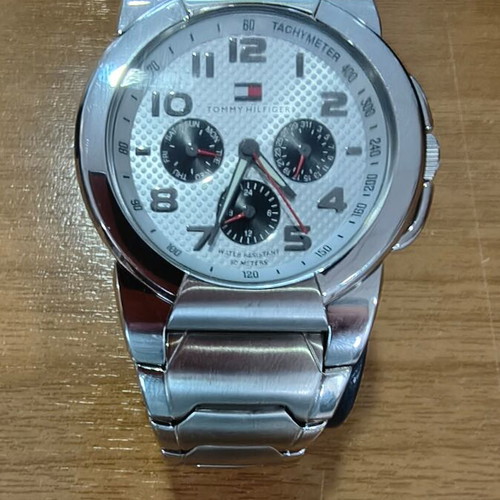 Tommy Hilfiger F90233 wristwatch new, silver, men's