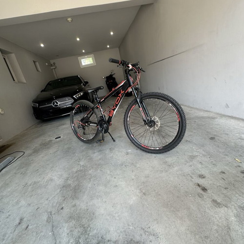 Byox BTW Mountain Bike 26” aluminum like new with disc brakes and suspension