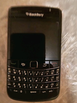 Τηλέφωνο Black Berry μεταχειρισμένο, χωρίς φορτιστή και μπαταρία