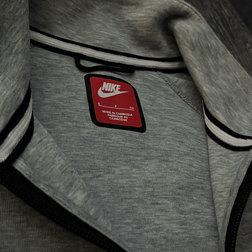 Nike Tech Quarter Zip like new, size S, gray