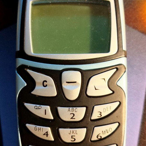 Nokia 3310 and 3330 used mobile phones with unknown condition