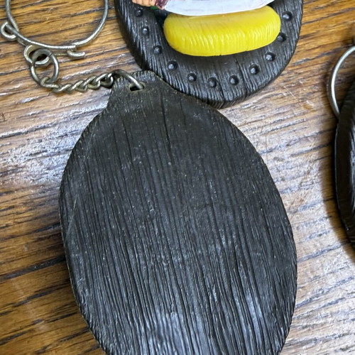 Vintage keychain set used, pack of 3
