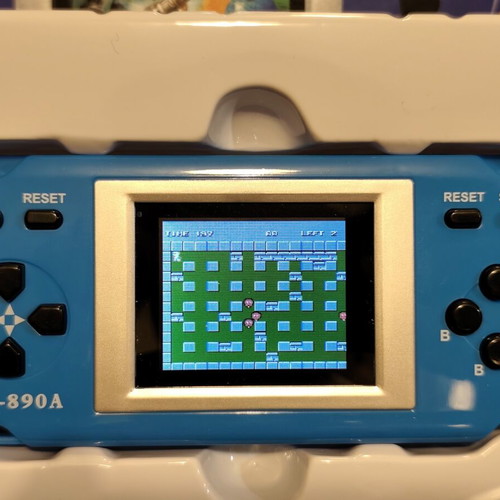 SY-890A Portable Retro Game Console with 300 Games, 2.2" Color Backlight Screen