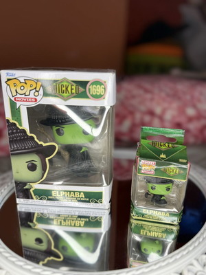 Funko Pop! Wicked Elphaba #1696 και Pocket Pop! Keychain σαν καινούργιο