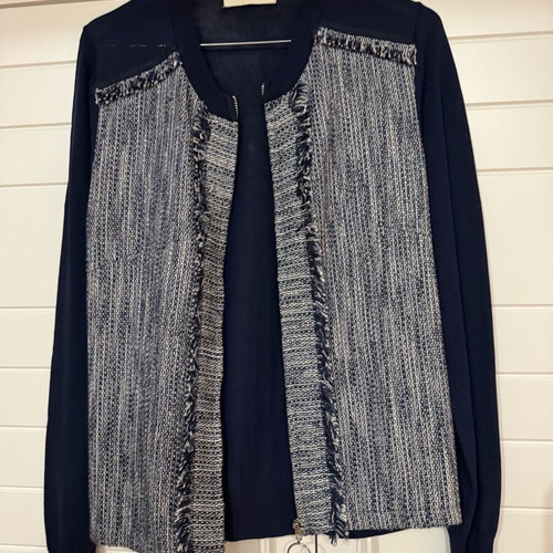 Modern zip-up cardigan like new, size M