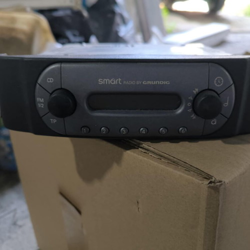 Radio for Smart 450 like new