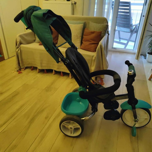 Lorelli toddler tricycle like new with safety features