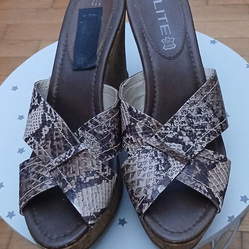 Elite leather wedge platforms used, size 40, beige and brown