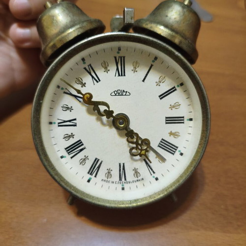 Prim mechanical vintage analog alarm clock