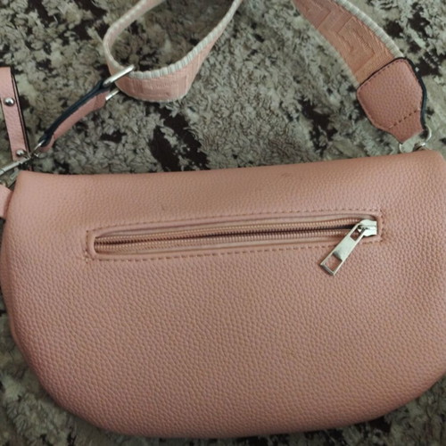 Pink banana bag used shoulder