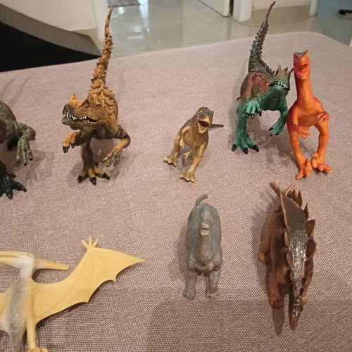Dinosaurs like new